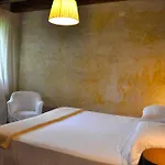 Relais Corte Guastalla 컨트리하우스