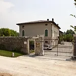 Relais Corte Guastalla * ソーナ
