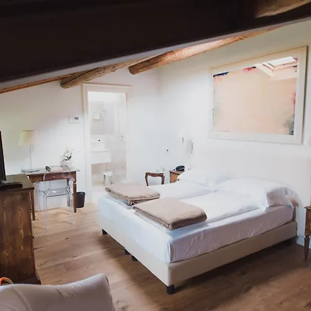 Relais Corte Guastalla 컨트리하우스