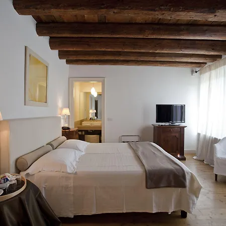 Relais Corte Guastalla 소나