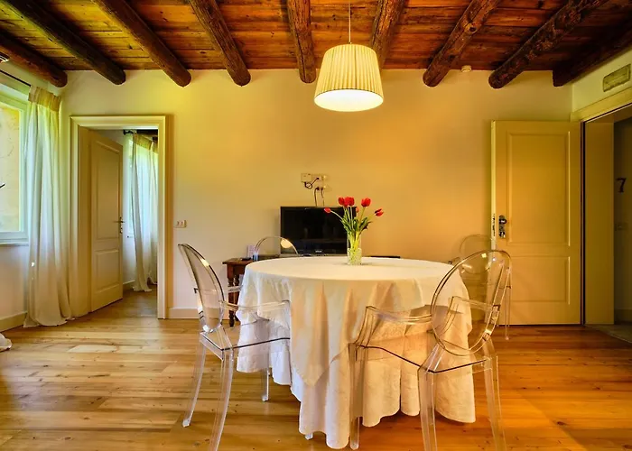 Hétvégi ház Relais Corte Guastalla Sona