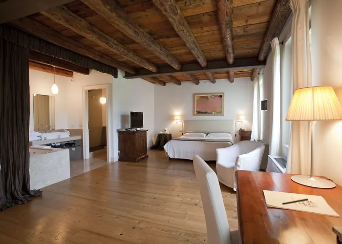 Hétvégi ház Relais Corte Guastalla *