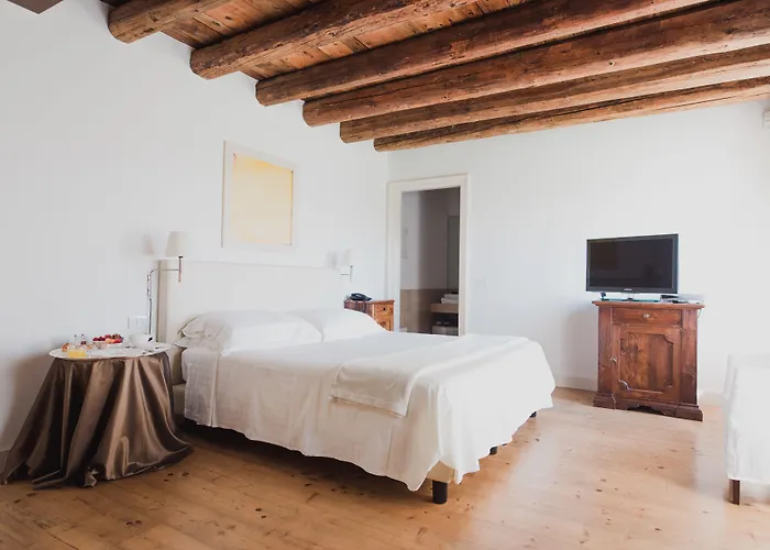 Hétvégi ház Relais Corte Guastalla *