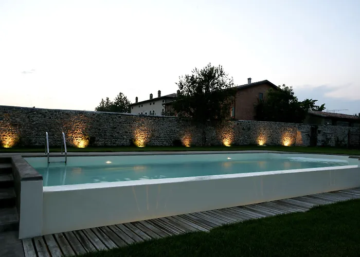Hétvégi ház Relais Corte Guastalla *